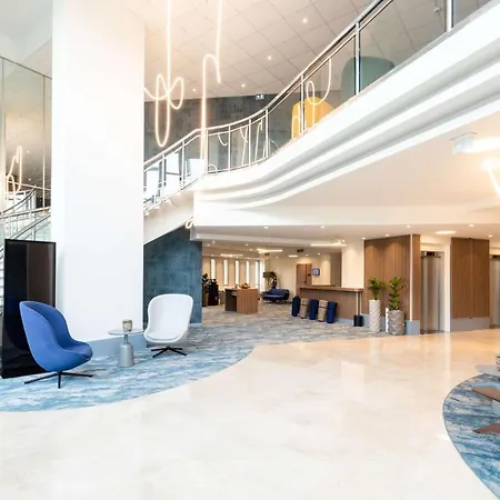 Radisson Airport 4* Nicea